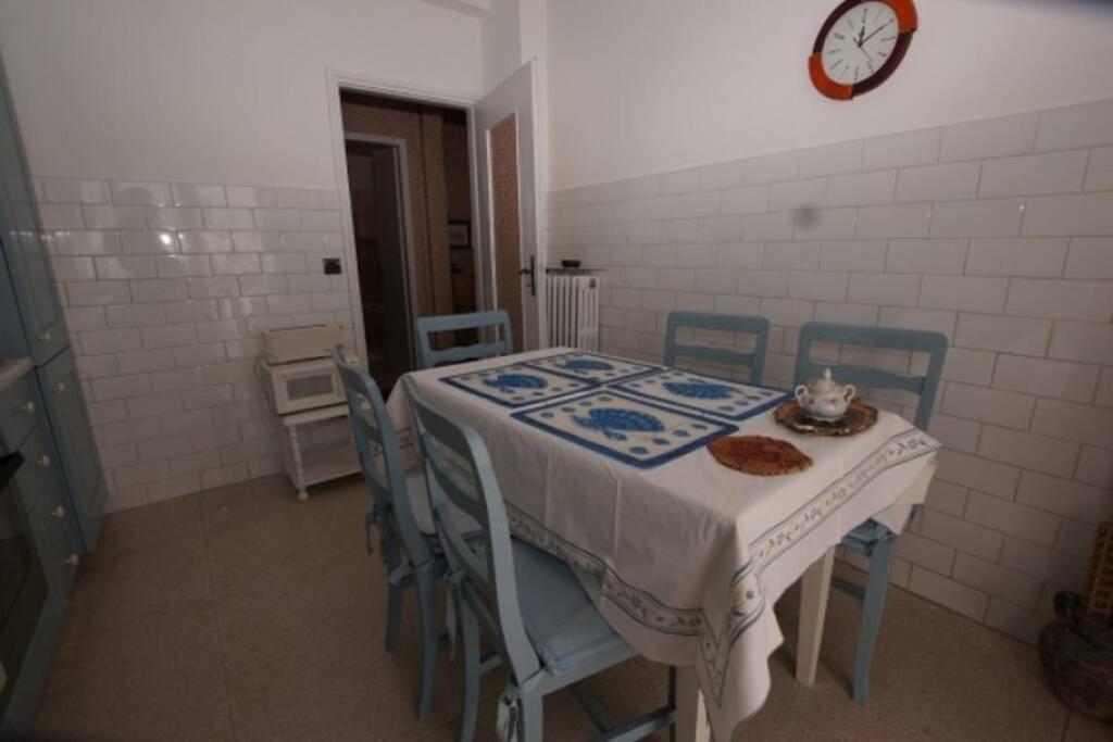 Casa Belvedere Диано-Кастелло Экстерьер фото