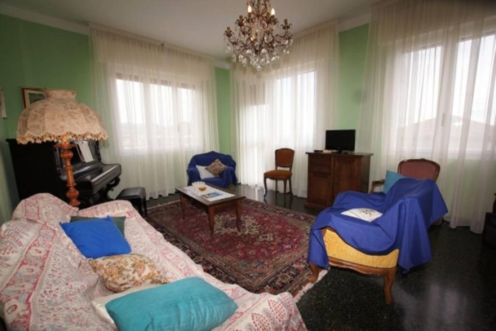 Casa Belvedere Диано-Кастелло Экстерьер фото